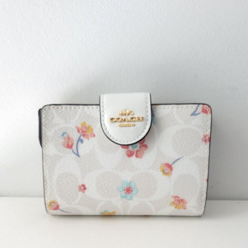 Gently used COACH Medium Corner Zip Wallet In Signature Canvas With Floral Print